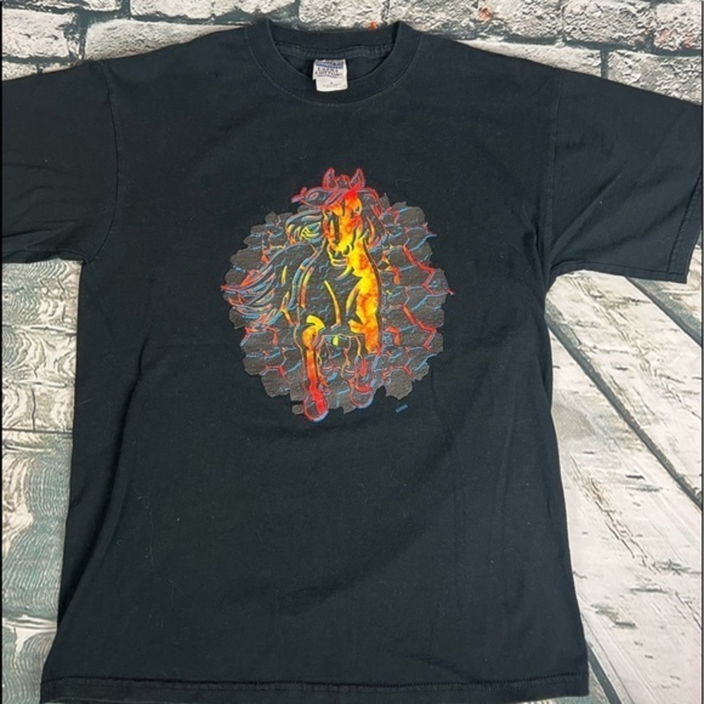 Nashville’s Famous Wildhorse Saloon 2005 Black Graphic Shirt M